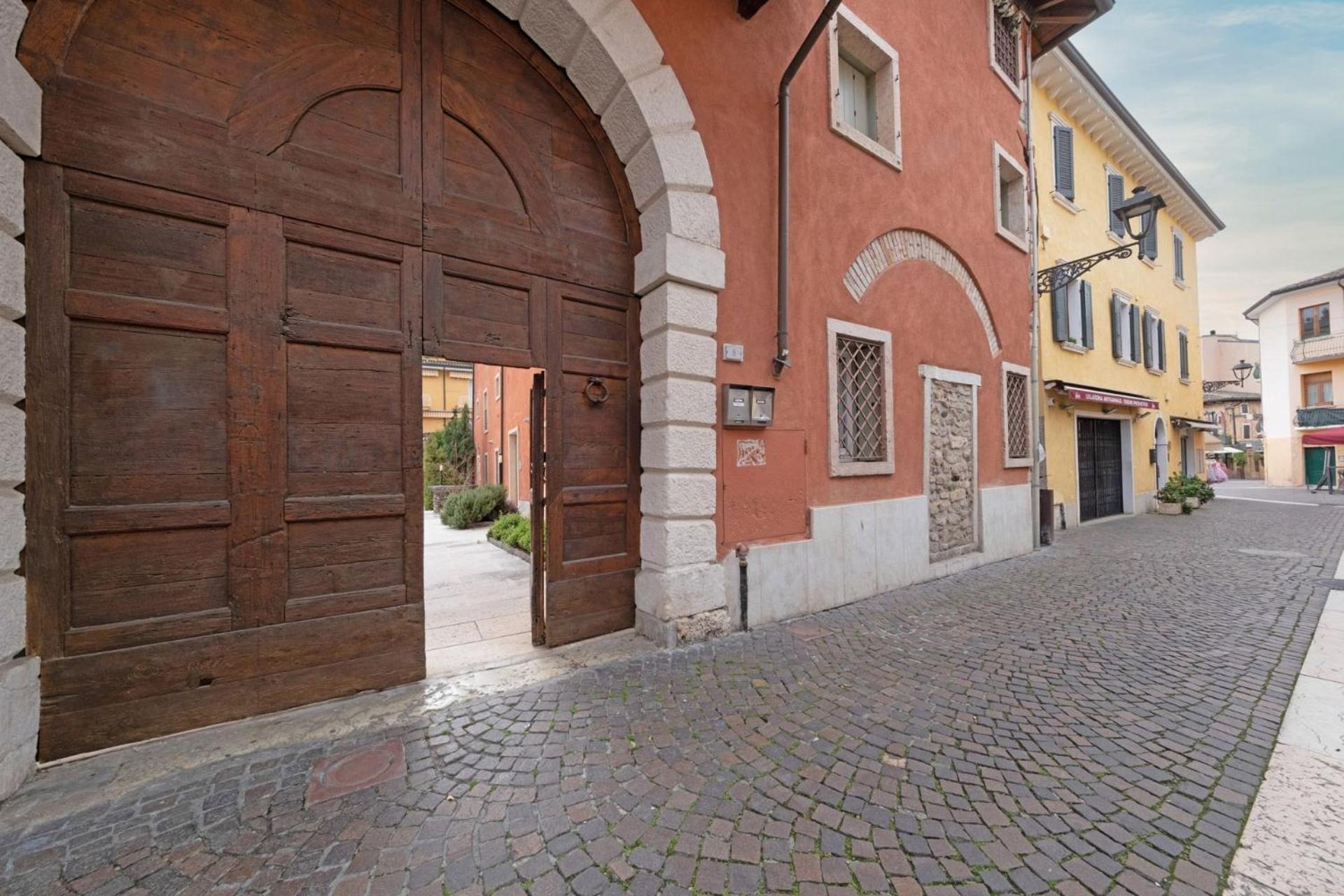 Apartment Apartmentsgarda - Borgo Garibaldi